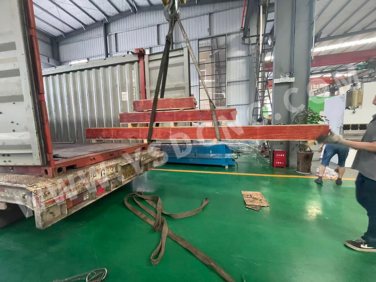 Press Brake & 2 set Hydraulic Shearing Machine & Fixed Notching Machine & Rolling Machine & Mold (7) Press Brake & 2 set Hydraulic Shearing Machine & Fixed Notching Machine & Rolling Machine & Mold (7)