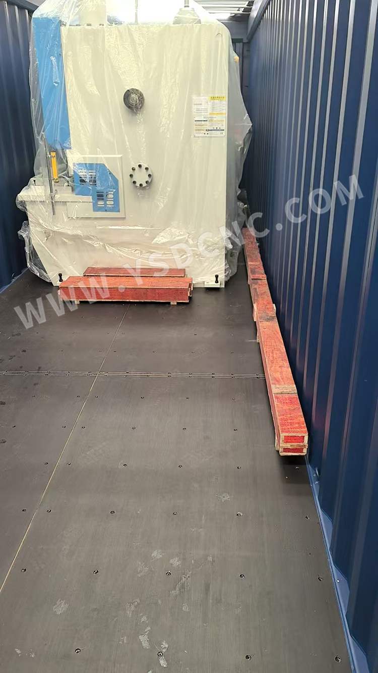Bending Machine & Cutting Machine (5) Bending Machine & Cutting Machine (5)