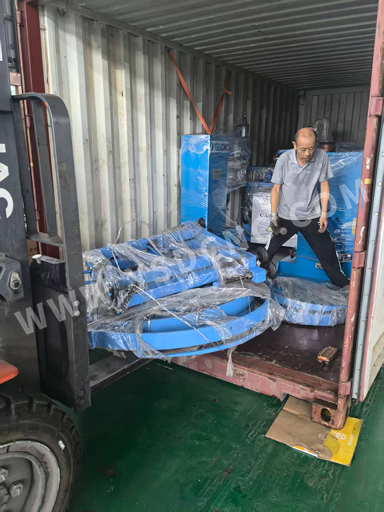 1 set Spiral duct machine & 3 set Hvac Duct Machine (12) 1 set Spiral duct machine & 3 set Hvac Duct Machine (12)
