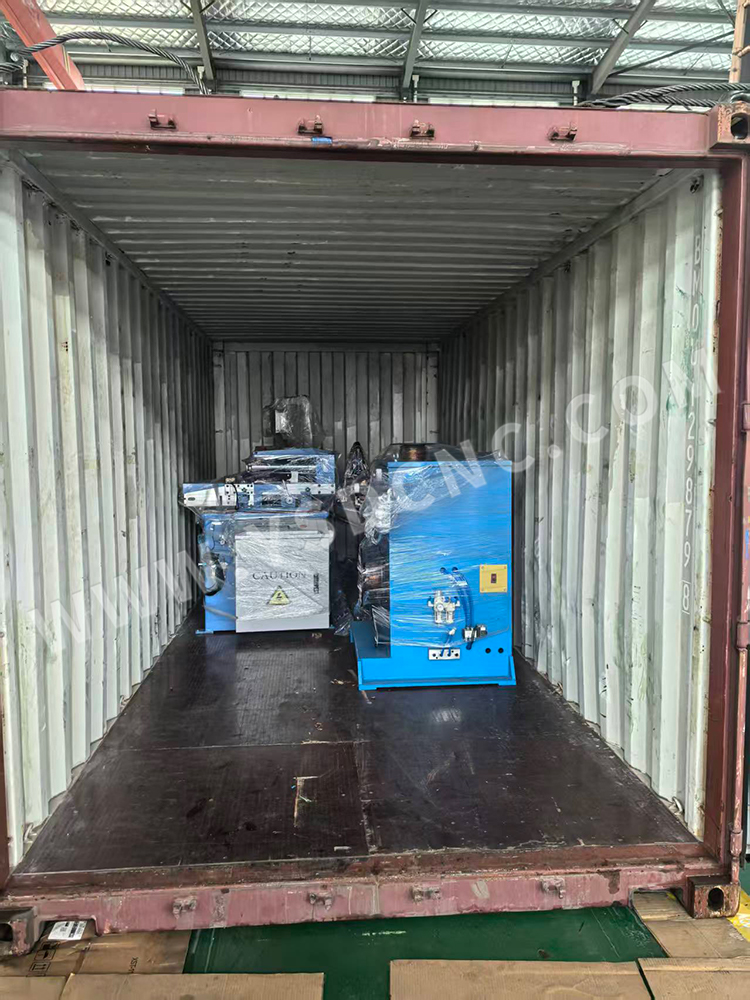 1 set Spiral duct machine & 3 set Hvac Duct Machine (7) 1 set Spiral duct machine & 3 set Hvac Duct Machine (7)