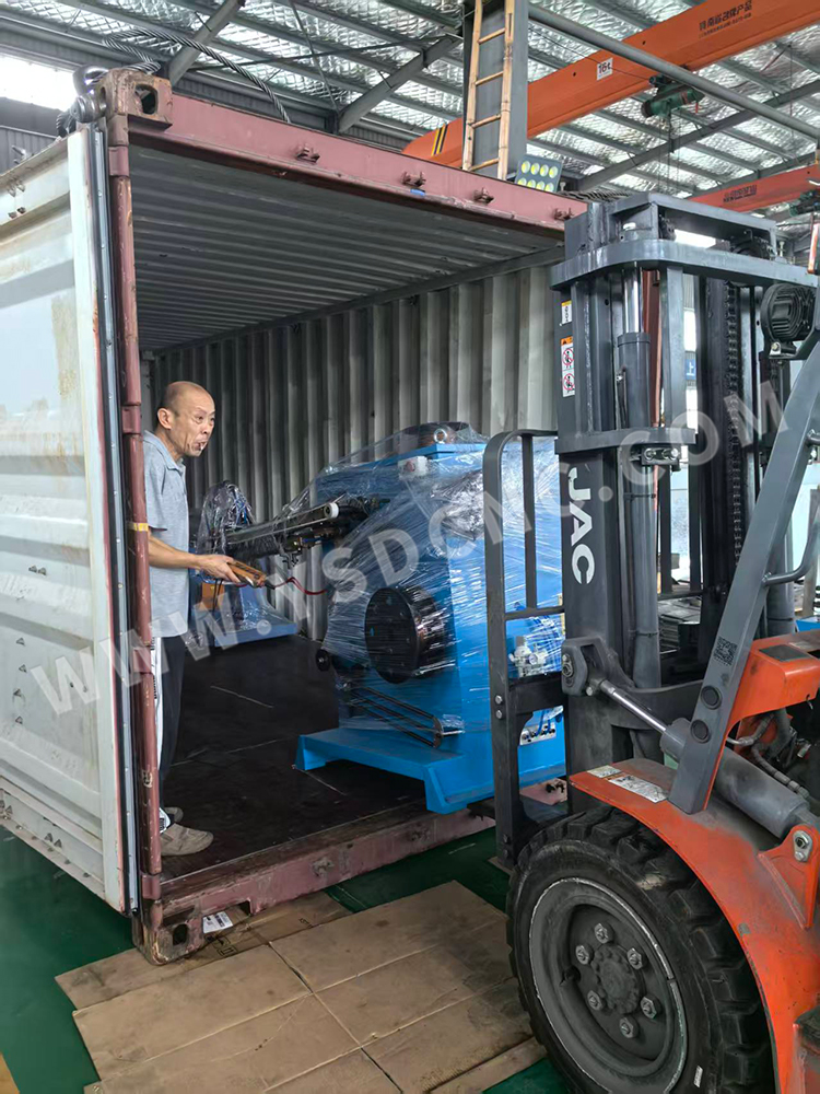 1 set Spiral duct machine & 3 set Hvac Duct Machine (6) 1 set Spiral duct machine & 3 set Hvac Duct Machine (6)