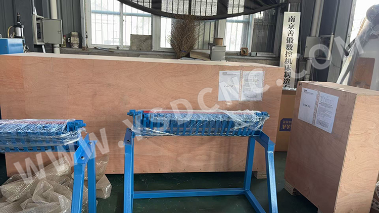 1 set bending machine & 1 set cutting machine & 1 set notching machine (4) 1 set bending machine & 1 set cutting machine & 1 set notching machine (4)