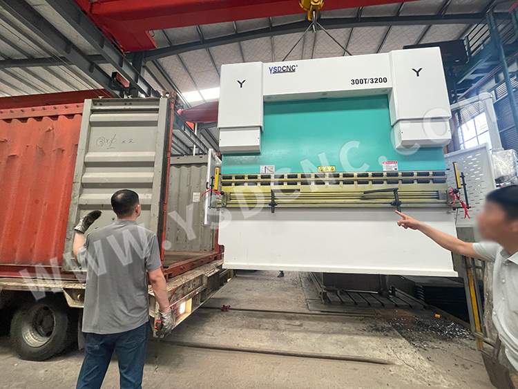 Press Brake & 2 set Hydraulic Shearing Machine & Fixed Notching Machine & Rolling Machine & Mold (9) Press Brake & 2 set Hydraulic Shearing Machine & Fixed Notching Machine & Rolling Machine & Mold (9)