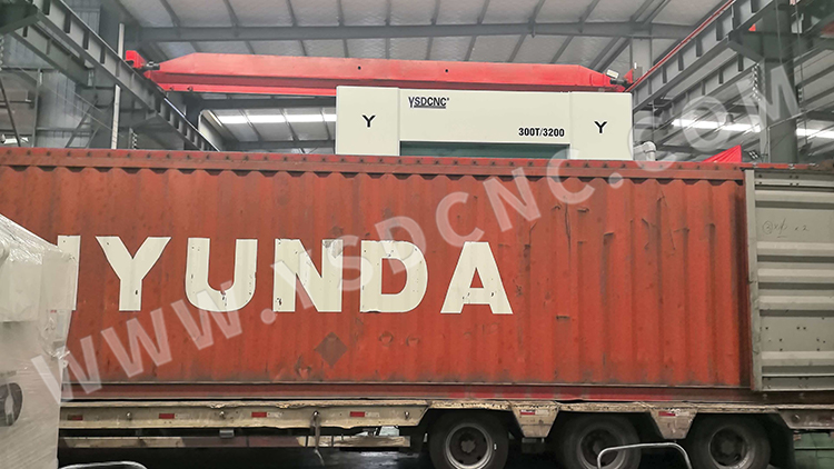 Press Brake & 2 set Hydraulic Shearing Machine & Fixed Notching Machine & Rolling Machine & Mold (12) Press Brake & 2 set Hydraulic Shearing Machine & Fixed Notching Machine & Rolling Machine & Mold (12)