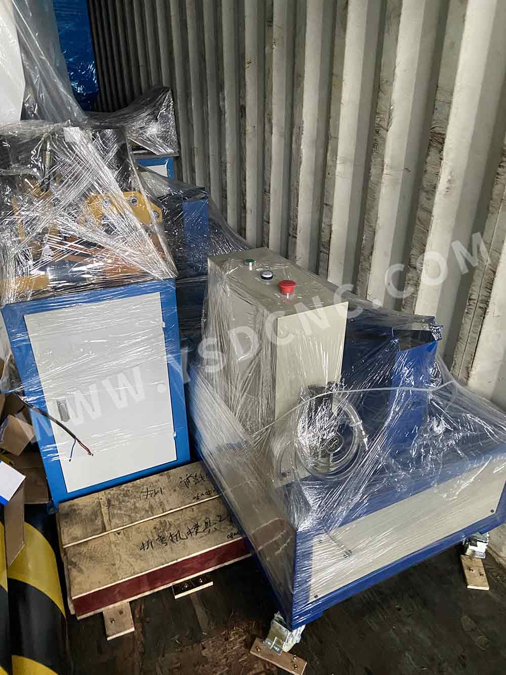 United States- 1 set HVAC duct machine&one set Press brake & one set Iron worker& one set Oval duct machine (6)