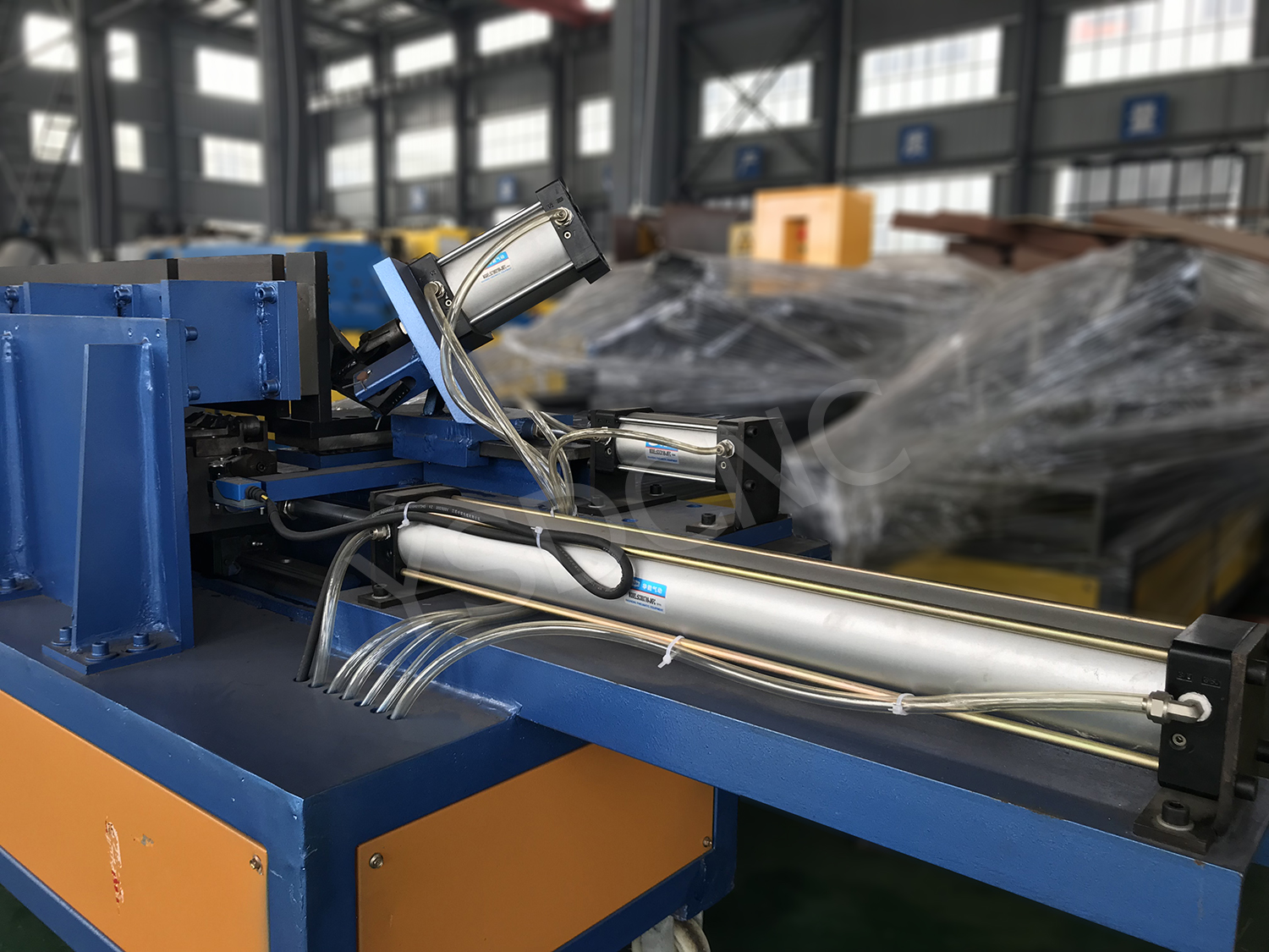 Pneumatic lock seam machine (5)
