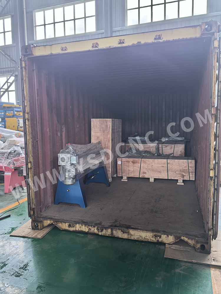 8 Hvac Duct Machines shipped to France (10)