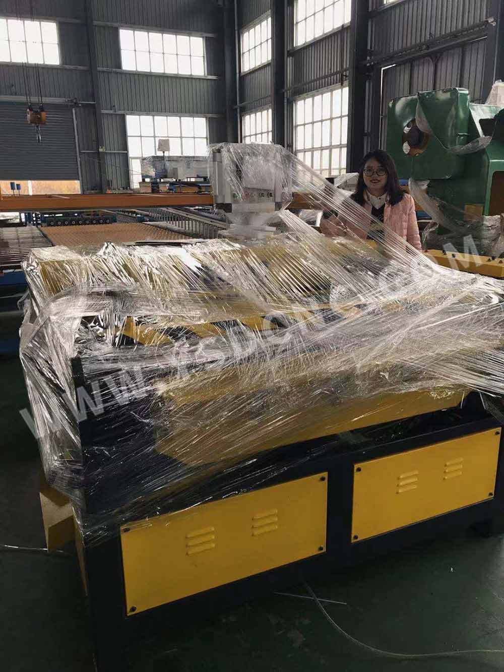United States- 1 set HVAC duct machine&one set Electric cutting machine&1 set Lock forming machine&1 setSeam closer machine&1 setFolding machine (3)