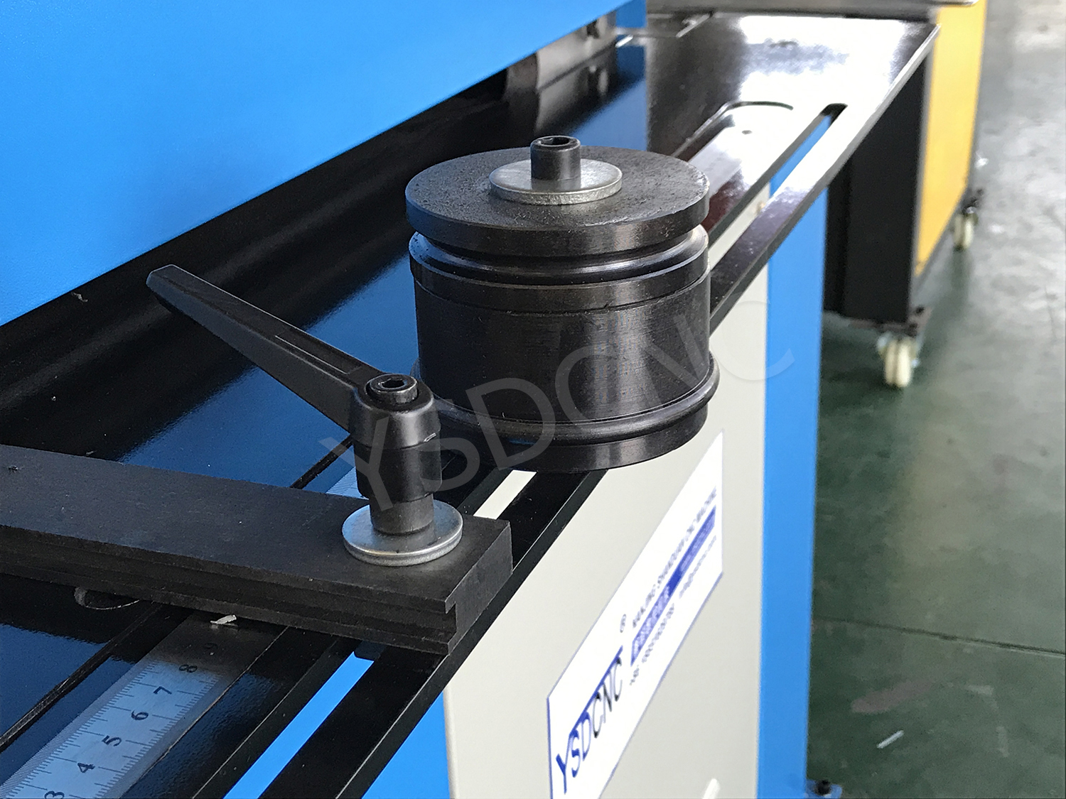 Slitter machine (8)