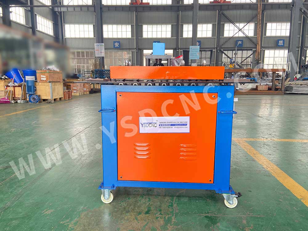 Spain- 1 set Lock forming machine&1 set beading machine from nanjing shanduan (1)