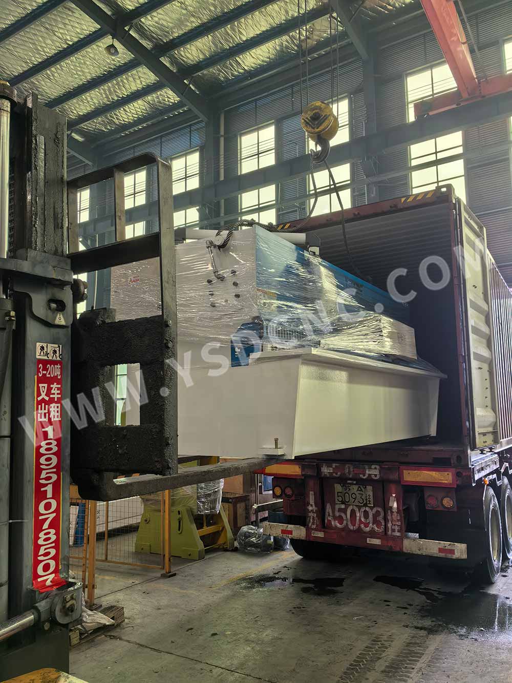 Thailand-Press brake machine Model WC67K-160T3200&Hydraulic shearing machine Model QC12K-6&times;3200 (1)