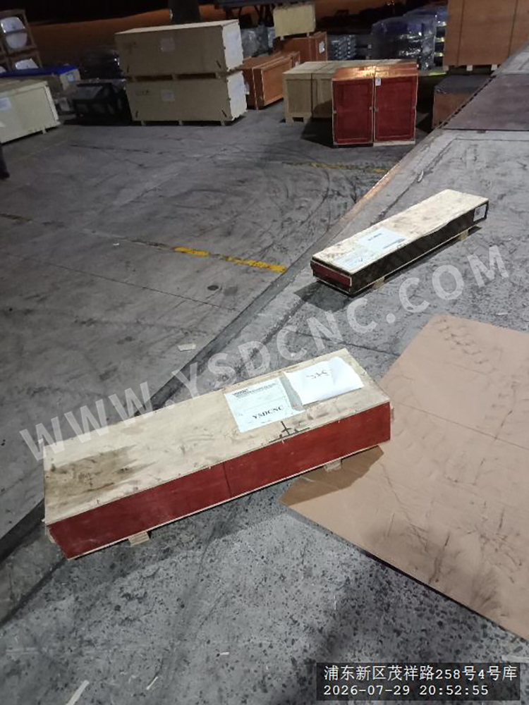 Lower mold (7)
