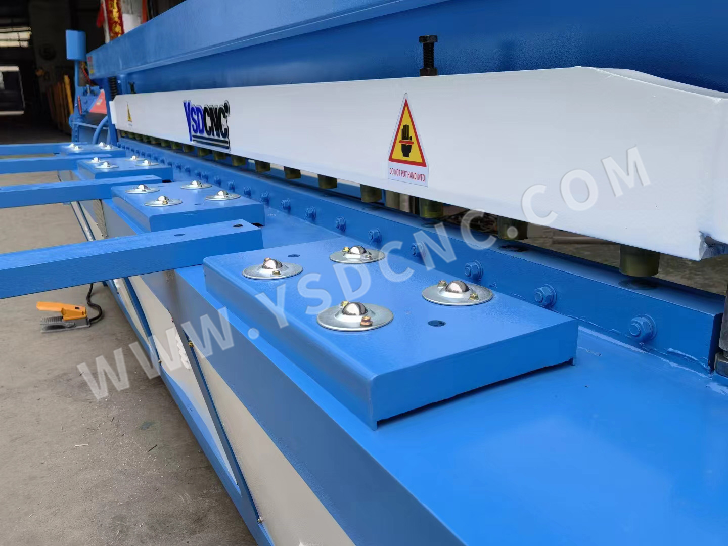 YSDCNC electric shearing machine (11)