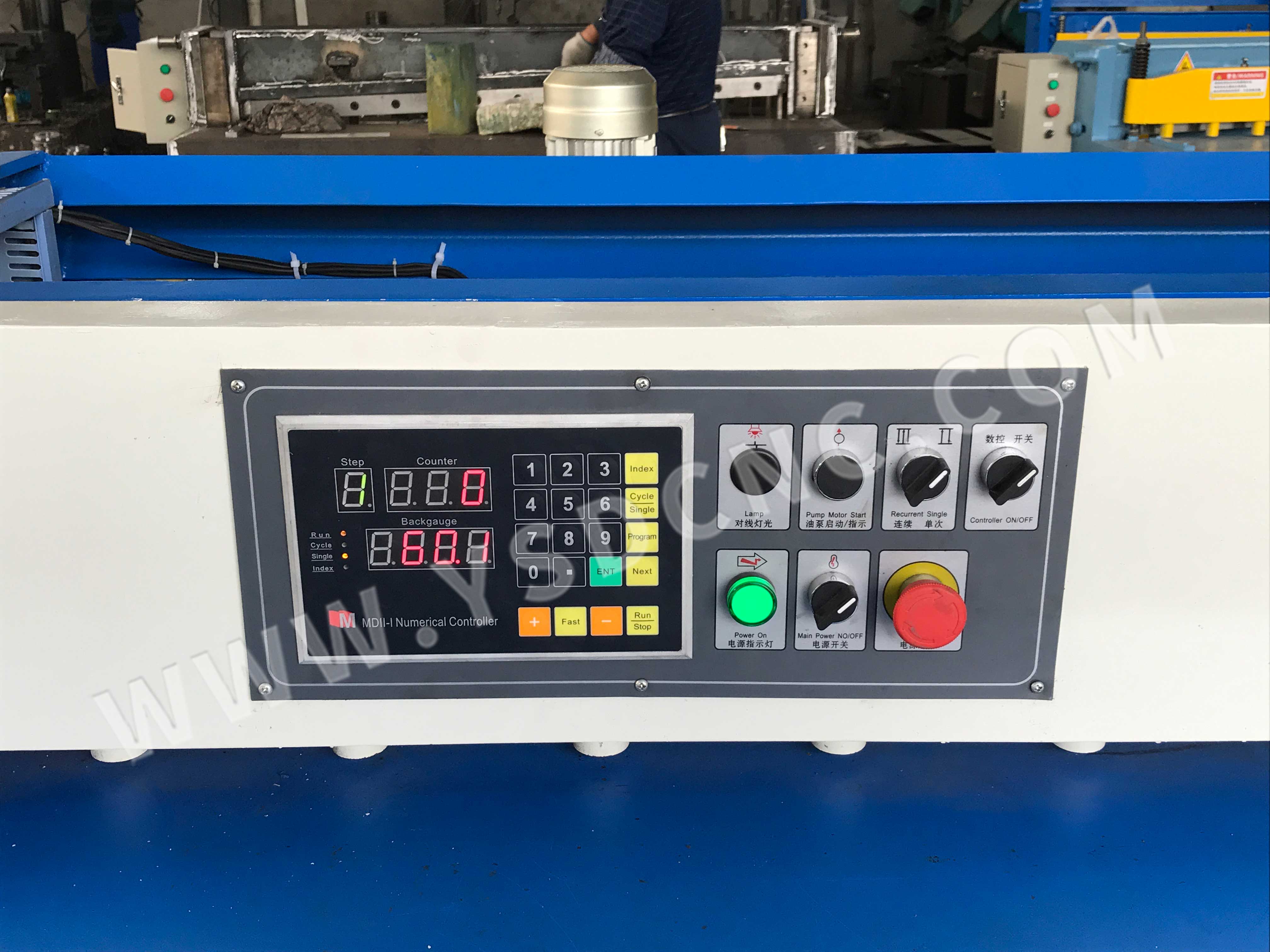Electric shearing machine 2X3200mm with MD11 system (7)