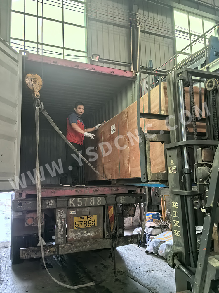 1 Electric pipe bending machine & 1 Manual folding machine & 1 Manual folding machine & 1 small-sized Manual hay cutter shearing machine & 1 Electric shearing ( (3)